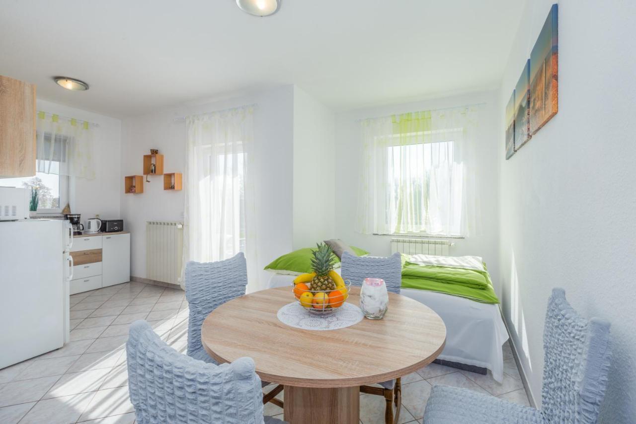 Apartman App Ruzica Finida *